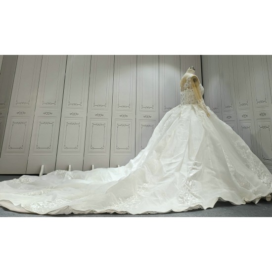 Round Neck Long Sleeves Lace Ball Gown Wedding Dress