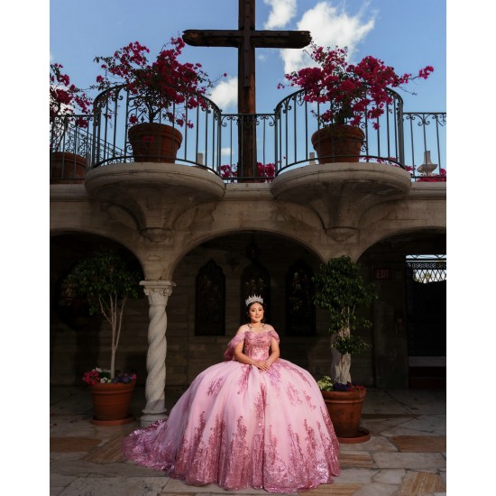 2024 Pink Quinceanera Dress Off Shoulder Princess Dresses With Bow