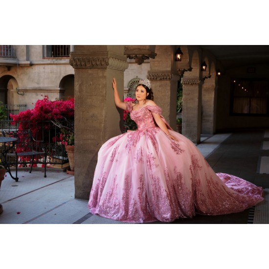 2024 Pink Quinceanera Dress Off Shoulder Princess Dresses With Bow