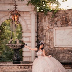 2024 Rose Gold Quince Dress Sleeveless Vestidos De 15 Anos With Bow