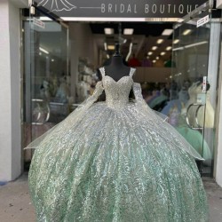 Bell Sleeves Green Quinceanera Dress Sweetheart Neck 15 Dresses With Bow