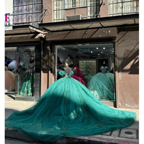 Cape Sleeve Green Quinceanera Dresses Sweetheart Neckline 15 Dress