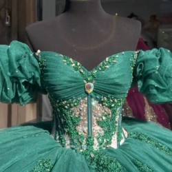 Cape Sleeve Green Quinceanera Dresses Sweetheart Neckline 15 Dress