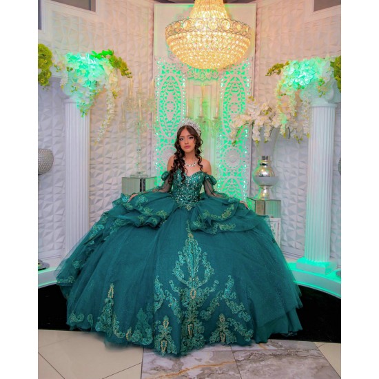 Long Sleeve Green Quinceanera Dress Lace Appliques Sweetheart Neck 15 Dresses