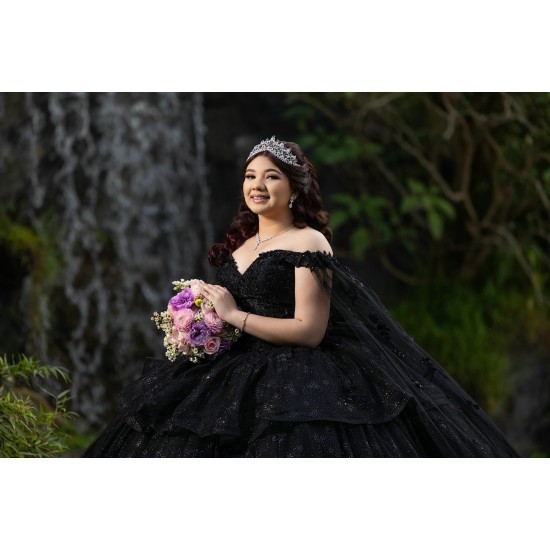 Off Shoulder Black Quinceanera Dresses Sweetheart Neck Lace Appliques 15 Dress