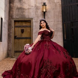 Off Shoulder Burgundy Quince Dress Girls Sweet 16 Dresses Vestidos De 15 Anos