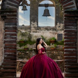 Off Shoulder Burgundy Quinceanera Dresses Sweetheart Neck 15 Dress