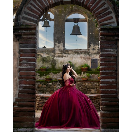 Off Shoulder Burgundy Quinceanera Dresses Sweetheart Neck 15 Dress