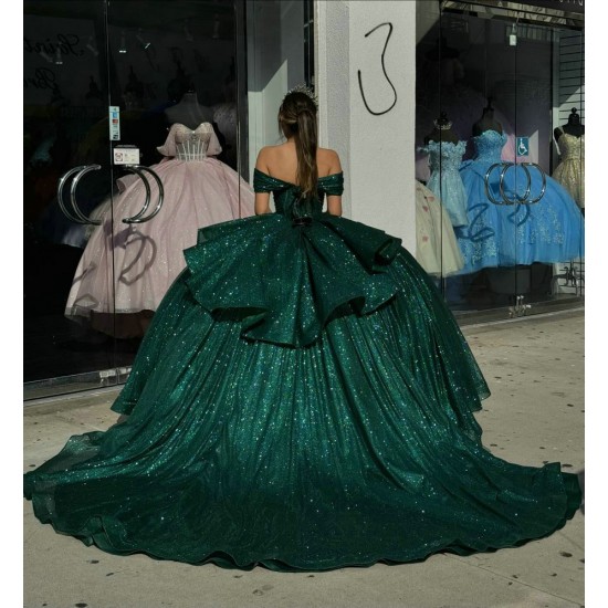 Off Shoulder Emerald Green Quince Dress Sweetheart Crystal Ball Gown 15 Dresses