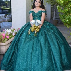 Off Shoulder Emerald Green Quinceanera Dress Sweetheart Neck 15 Dresses