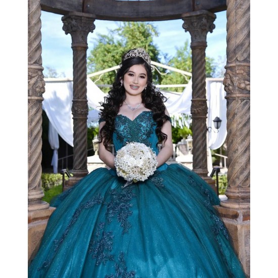 Off Shoulder Emerald Green Quinceanera Dress V Neck 15 Dresses