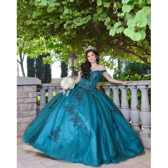 Off Shoulder Emerald Green Quinceanera Dress V Neck 15 Dresses