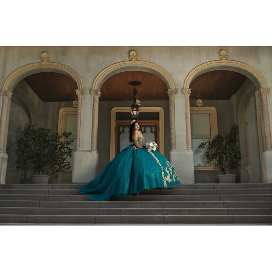 Off Shoulder Emerald Green Quinceanera Dresses Crystal Sweetheart Neck 15 Dress