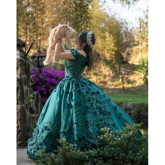 Off Shoulder Emerald Green Quinceanera Dresses Sweetheart Neck 15 Dress