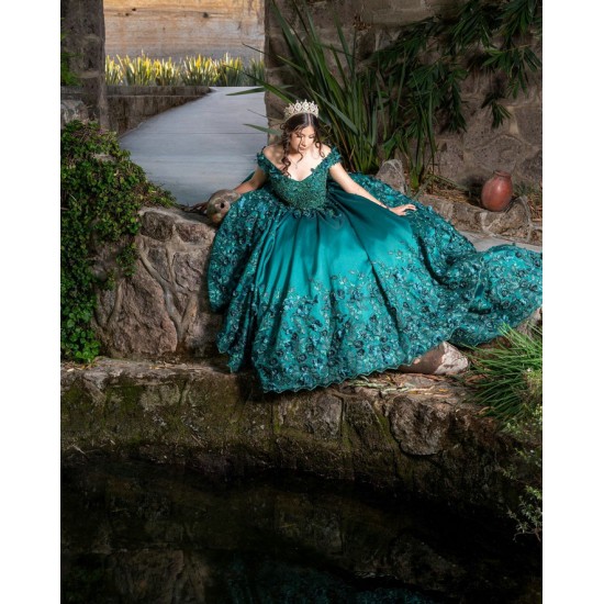 Off Shoulder Emerald Green Quinceanera Dresses Sweetheart Neck 15 Dress