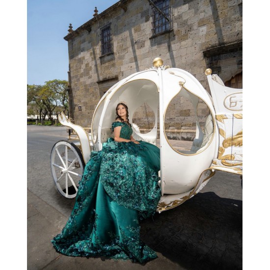 Off Shoulder Emerald Green Quinceanera Dresses Sweetheart Neck 15 Dress