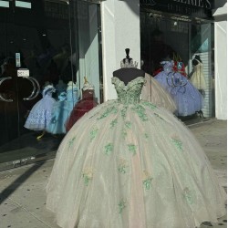 Off Shoulder Green On Pink Quinceanera Dresses V Neck Lace Appliques 15 Dress