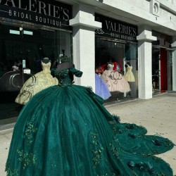 Off Shoulder Green Quinceanera Dresses Sweetheart Neck Crystal 15 Dress