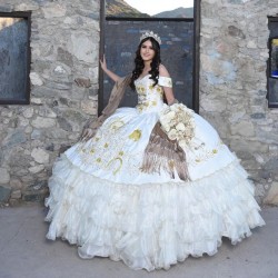 Off Shoulder Layered White Quinceanera Dress Sweetheart Neck 15 Dresses