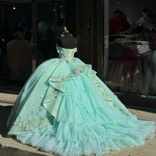 Off Shoulder Light Green Quinceanera Dresses Sweetheart 15 Dress