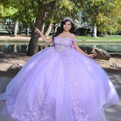 Off Shoulder Lilac Quinceanera Dress Square Collar Lace Appliques 15 Dresses