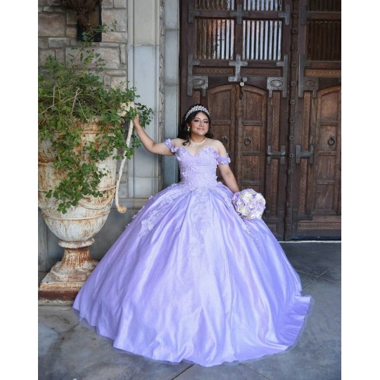 Off Shoulder Lilac Quinceanera Dress Sweetheart Neck Lace Appliques 15 Dresses