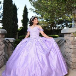 Off Shoulder Lilac Quinceanera Dress Sweetheart Neck Lace Appliques 15 Dresses