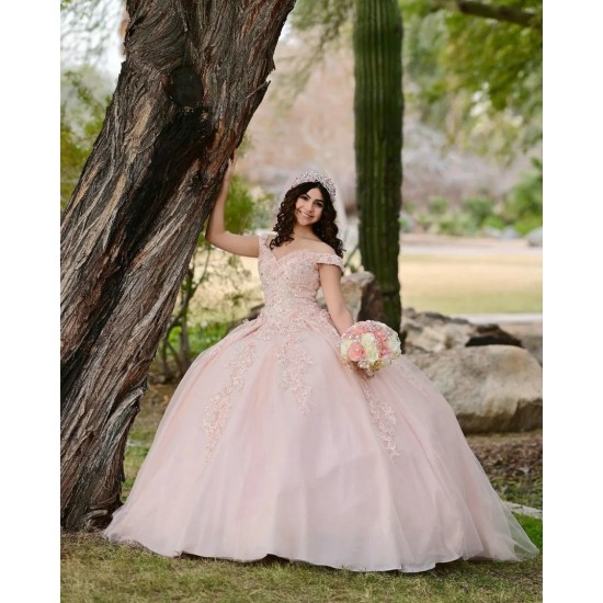 Off Shoulder Pink Quinceanera Dress Lace Appliques Sweetheart Neck 15 Dresses