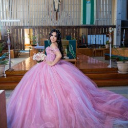 Off Shoulder Pink Quinceanera Dress Sweetheart Neck 2024 Princess Dresses