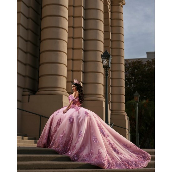 Off Shoulder Pink Quinceanera Dresses Pearl Sweetheart Neck 15 Dress