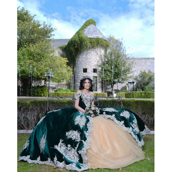 Off Shoulder Quinceanera Dress Sweetheart Neck Emerald Green 15 Dresses