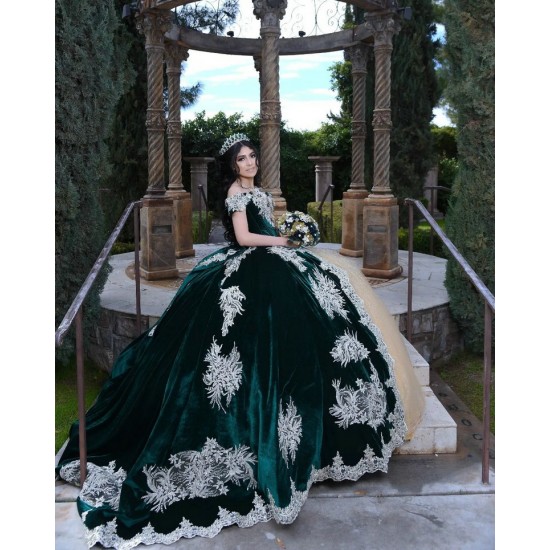 Off Shoulder Quinceanera Dress Sweetheart Neck Emerald Green 15 Dresses