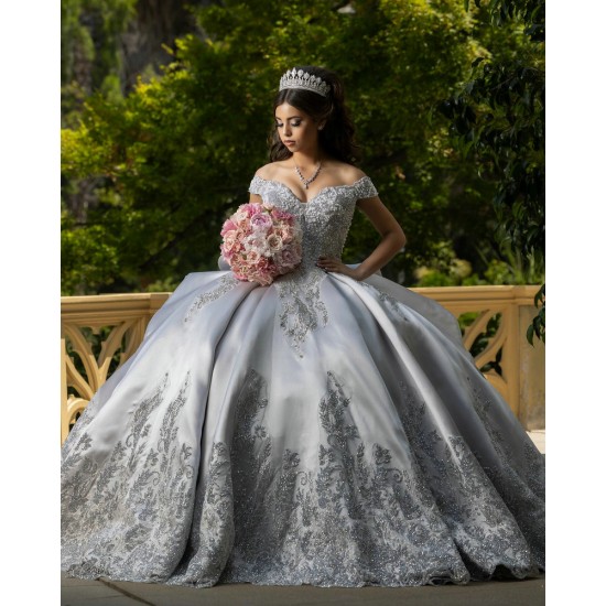 Off Shoulder Silver Quinceanera Dresses Lace Appliques Sweetheart Neck 15 Dress