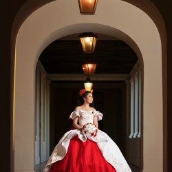 Off Shoulder White On Red Quinceanera Dresses Sweetheart Neck 15 Dress