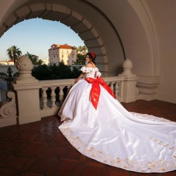 Off Shoulder White On Red Quinceanera Dresses Sweetheart Neck 15 Dress