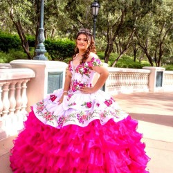 Ruffle Off Shoulder White On Pink Quinceanera Dress Sweetheart Neck 15 Dresses