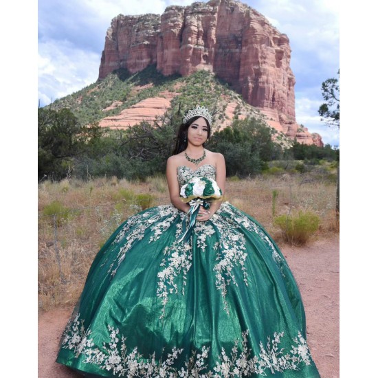 Sleeveless Emerald Green Quinceanera Dress Metallic Leaf Sweetheart Neck 15 Dresses