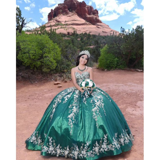 Sleeveless Emerald Green Quinceanera Dress Metallic Leaf Sweetheart Neck 15 Dresses