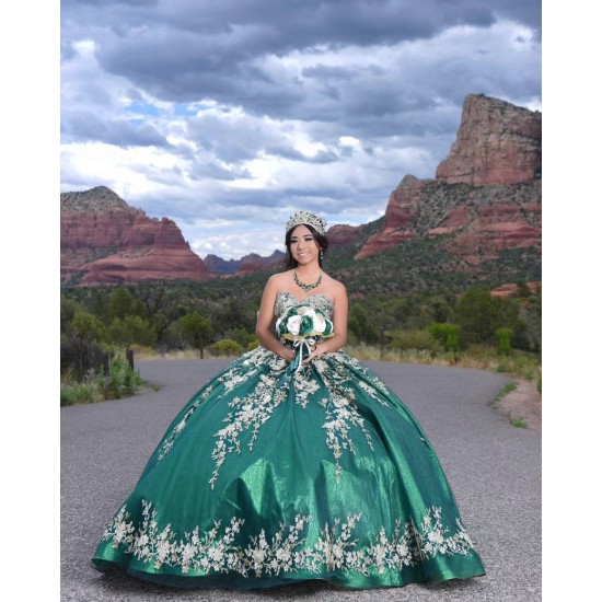 Sleeveless Emerald Green Quinceanera Dress Metallic Leaf Sweetheart Neck 15 Dresses