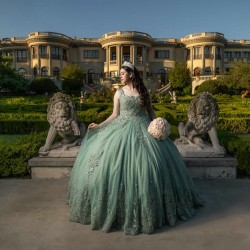 Sleeveless Sage Green Quinceanera Dresses Square Collar 15 Dress