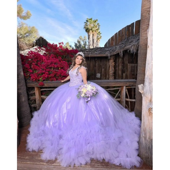 Sleeveless Tiered Lilac Quince Dresses Lace Appliques V Neck 15 Dress