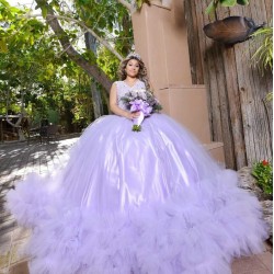 Sleeveless Tiered Lilac Quince Dresses Lace Appliques V Neck 15 Dress