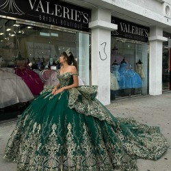 Sweetheart Neck Emerald Green Quinceanera Dresses Off Shoulder Ball Gown 15 Dress