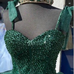 Sweetheart Neck Emerald Green Quinceanera Dresses Spaghetti Strap 15 Dress