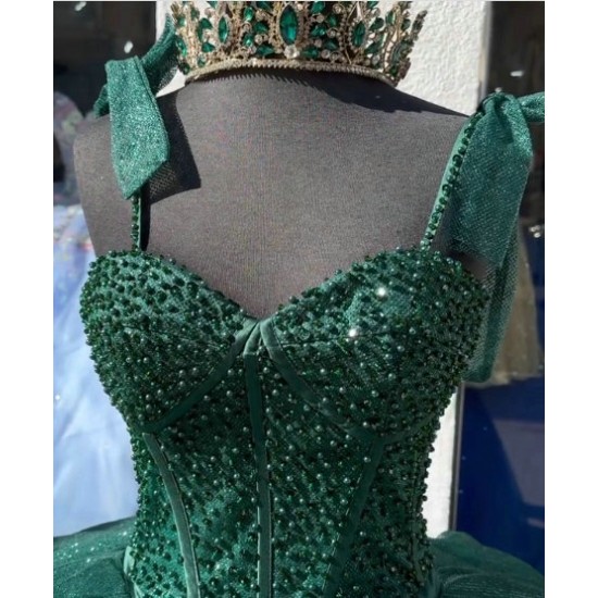 Sweetheart Neck Emerald Green Quinceanera Dresses Spaghetti Strap 15 Dress