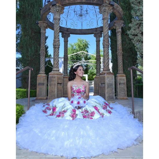 Sweetheart Neck Ruffled White Quinceanera Dress Sleeveless 15 Dresses