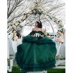 Sweetheart Neck Tiered Emerald Green Quinceanera Dress Off Shoulder 15 Dresses