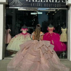 Tiered V Neck Pink Quinceanera Dresses Off Shoulder Ball Gown 15 Dress With Bow