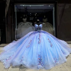 V Neck Light Blue Quinceanera Dress Pearl Lace Appliquéd 15 Dresses