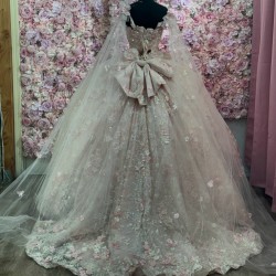 Cape Sleeve Pink Quinceanera Dresses 2024 Sweet 15 Year Old Dress Party Dress Luxury Ball Gown Prom Dress Customized